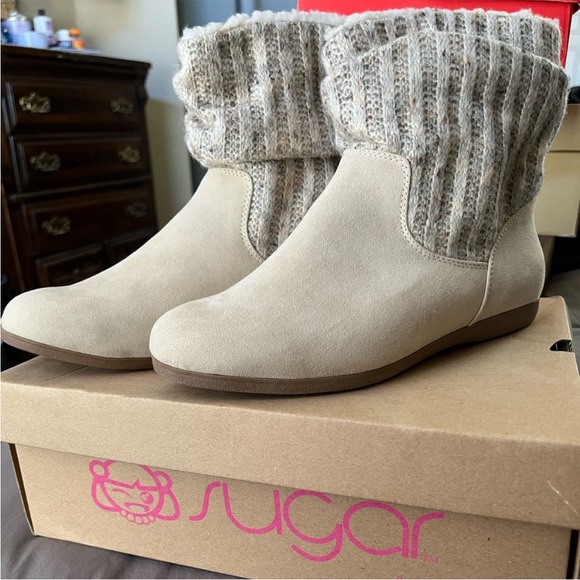 Shoes - Sugar Cream Color Woman’s Suede Ankle Boots with Knit Cuff Like New! Size 8M